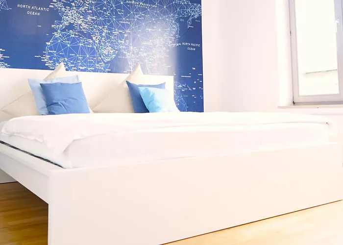 Fly Berlin 쇼네펠드